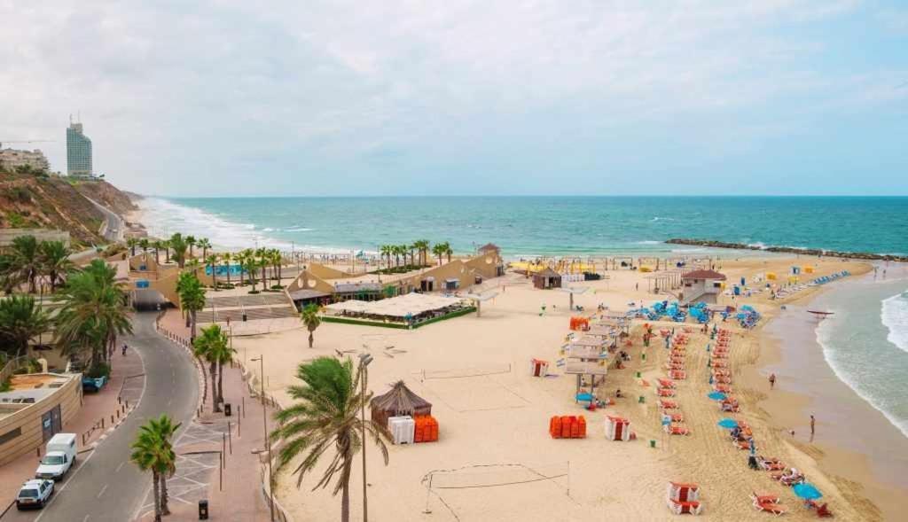 Hotel Alma - Near The Sea Netanya Exterior photo