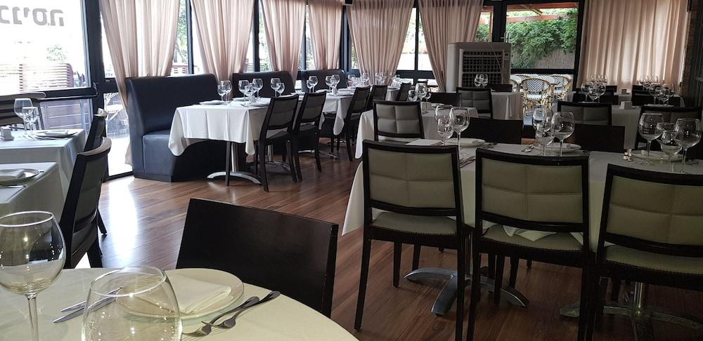 Hotel Alma - Near The Sea Netanya Exterior photo