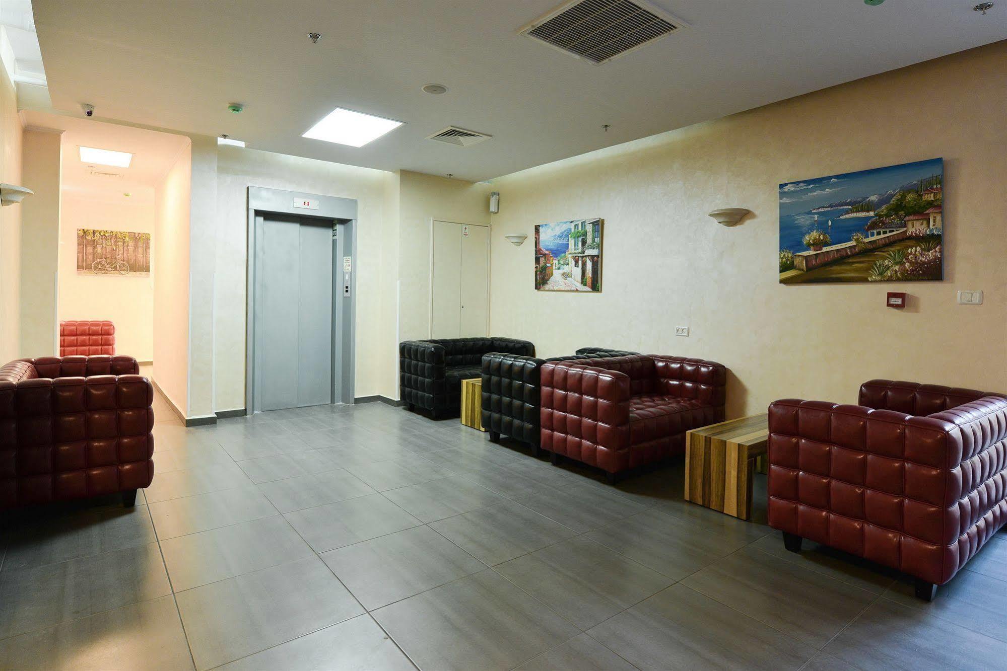 Hotel Alma - Near The Sea Netanya Exterior photo